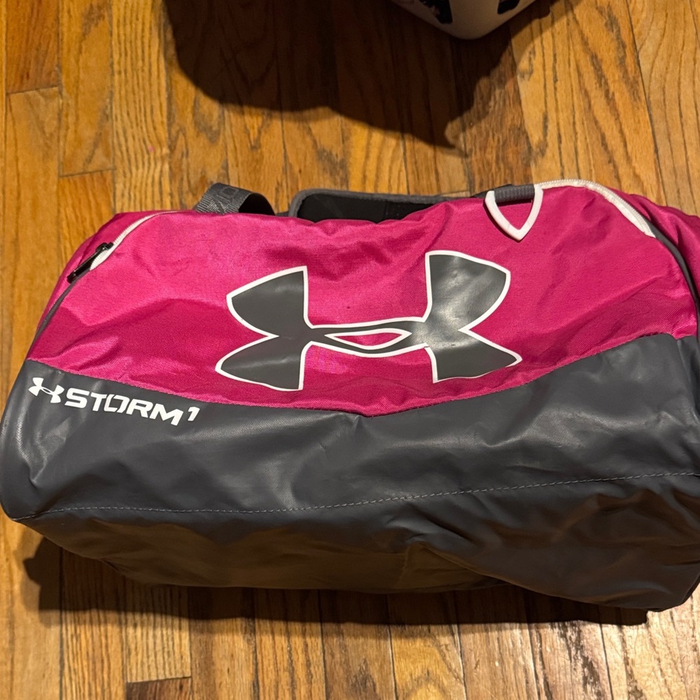 Under Armour Women's Magenta and Charcoal Travel Bag